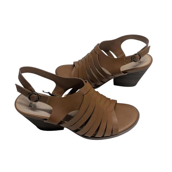 Frye and Co. Women's Brown Sandals - Picture 5 of 8